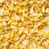 Das Bild zeigt eine Makroaufnahme der gefriergetrockneten Mangos von Nutripur
