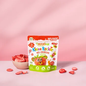 Hier ist ein Produktbild der Kleinen Racker von Nutripur der Sorte gefriergetrocknete Erdbeere Bio