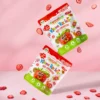 Hier ist ein Bild der zum Kauf angebotenen Produktvariante der kleinen Racker Bio-Erdbeere. Auf dem Bild sind zwei 15 g-Packungen abgebildet.