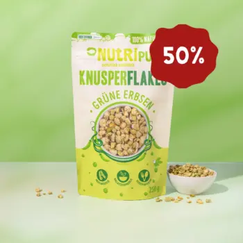 Produktbild der grünen Erbsen-Knusperflakes von NutriPur. Jetzt 50 Prozent Rabatt