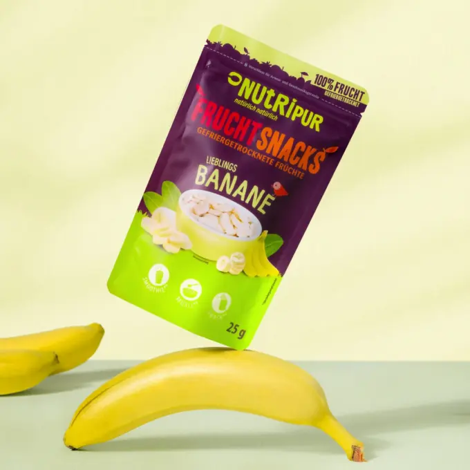 Detailbild der Verpackung und der gefriergetrockneten Bananen