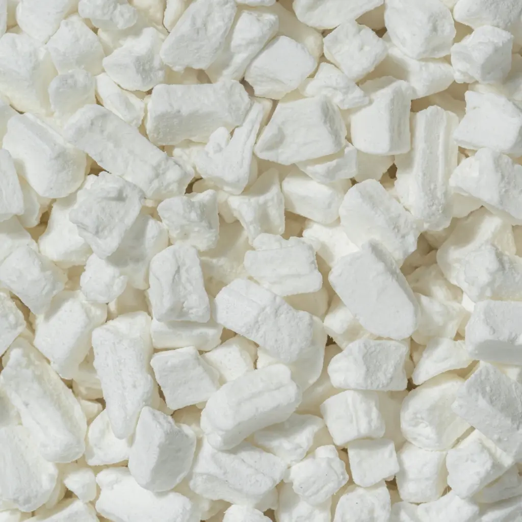 Ein Bild zeigt eine Makroaufnahme der gefriergetrockneten Kokoswürfel-Zubereitung von Nutripur