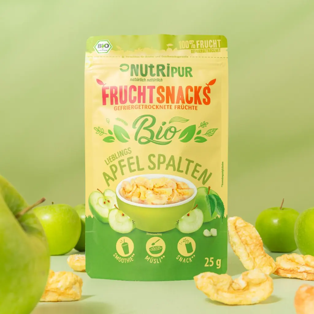 Detailbild der Verpackung und gefriergetrocknete Bio-Apfelspalten