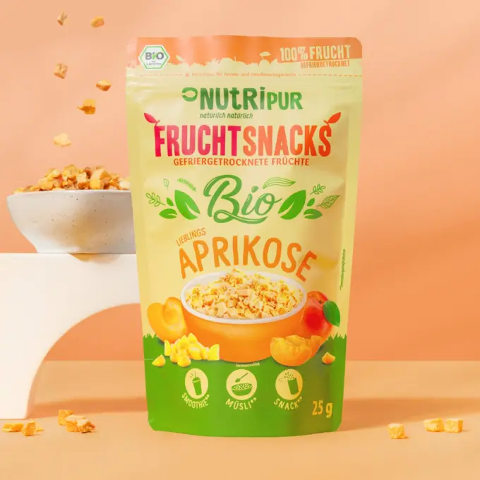 Detailbild der Verpackung und gefriergetrocknete Bio-Aprikosen