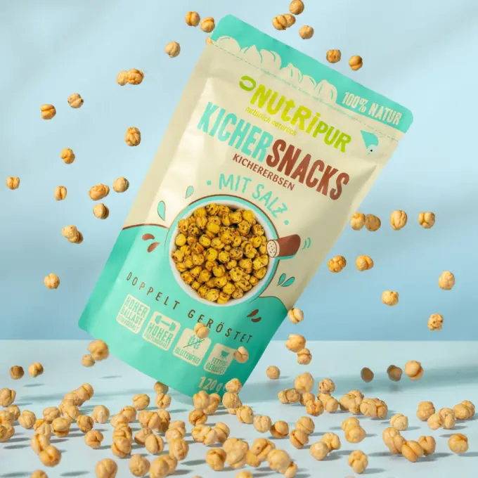 Detailbild der Verpackung und der gerösteten Kichererbsensnacks