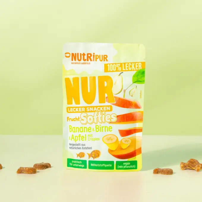 Hier ist ein Produktbild der NUR Frucht Softies Banane, Birne & Apfel mit Crispies von Nutripur
