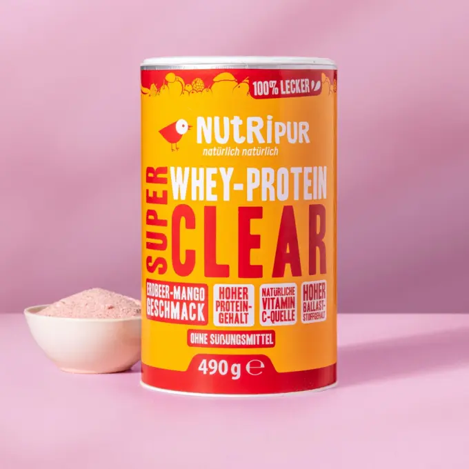 Hier ist ein Produktbild des SuperClear Proteinpulvers mit Erdbeer- und Mango-Geschmack