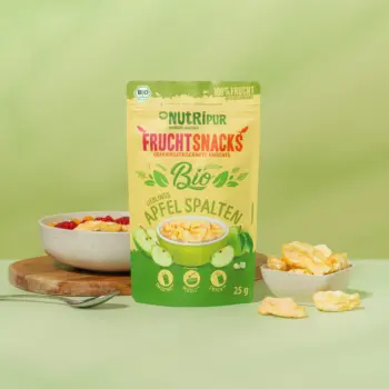 Hier ist ein Produktbild der gefriergetrockneten Bio-Apfelspalten von NutriPur