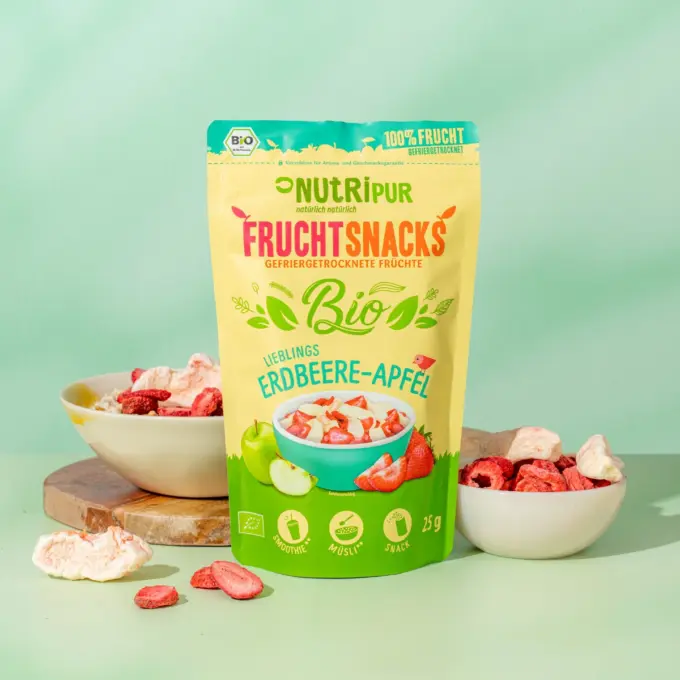 Hier ist ein Produktbild der gefriergetrockneten Bio-Lieblinge Erdbeer & Apfel von NutriPur