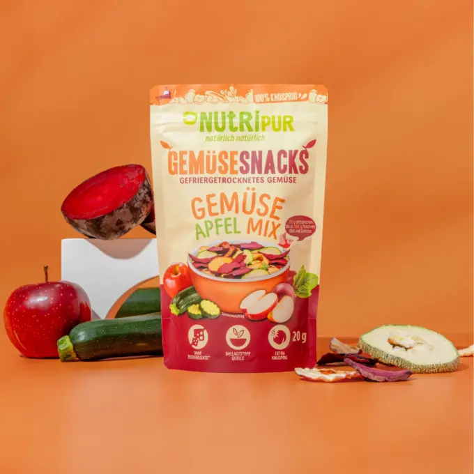 Detailbild der Verpackung und des Gemüsesnack Gemüse-Apfel-Mix