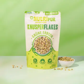 Hier ist ein Produktbild der grünen Erbsen-Knusperflakes von Nutripur